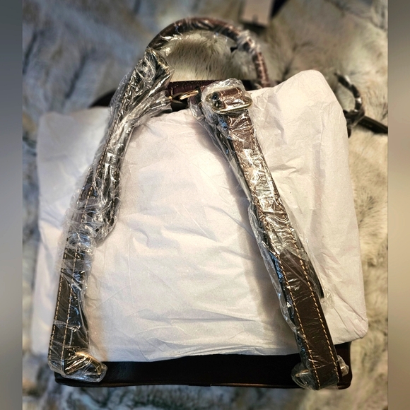 NWT! Dooney & Bourke Zip Pod Backpack - Plum Wine - Picture 6 of 6